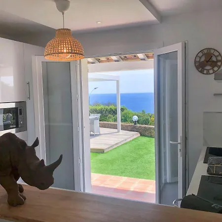 Villa Bleu Comme Toit 3425