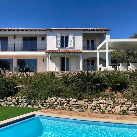 Bleu Comme Toit 3425 * Les Issambres