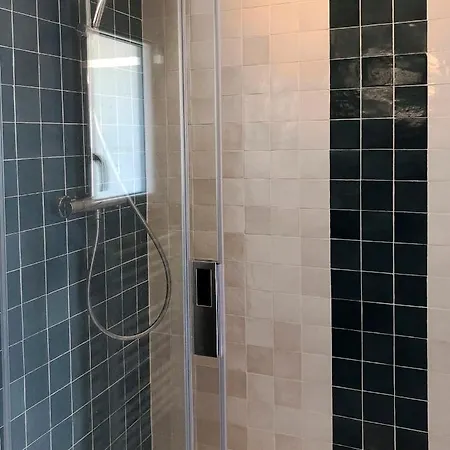 Bleu Comme Toit 3425 *